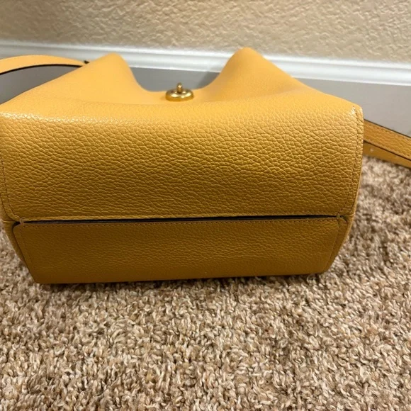 Authentic Coach Crossbody Purse - Picture 3 of 9